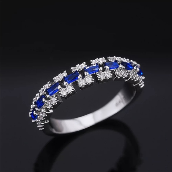 New Women’s Elegant Sapphire 925 Silver Ring - Picture 3 of 6